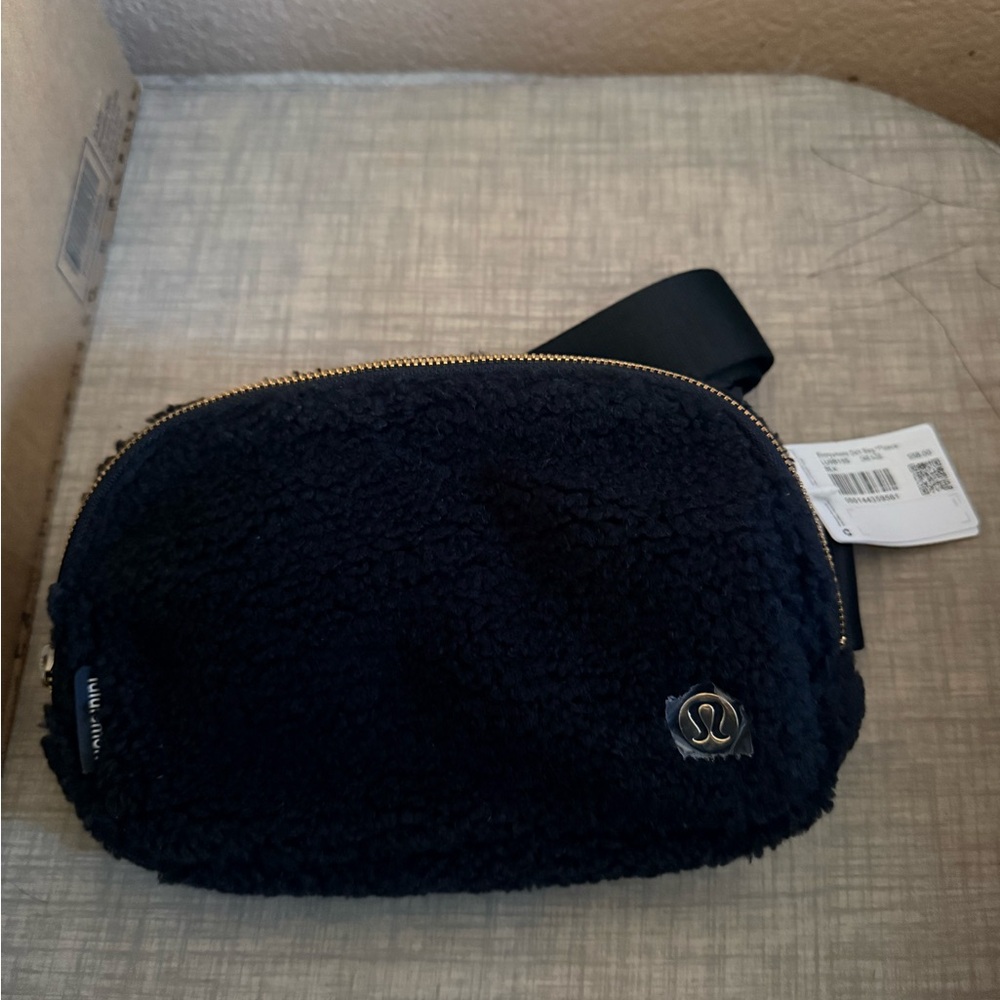 lululemon athletica Fleece Crossbody Bag